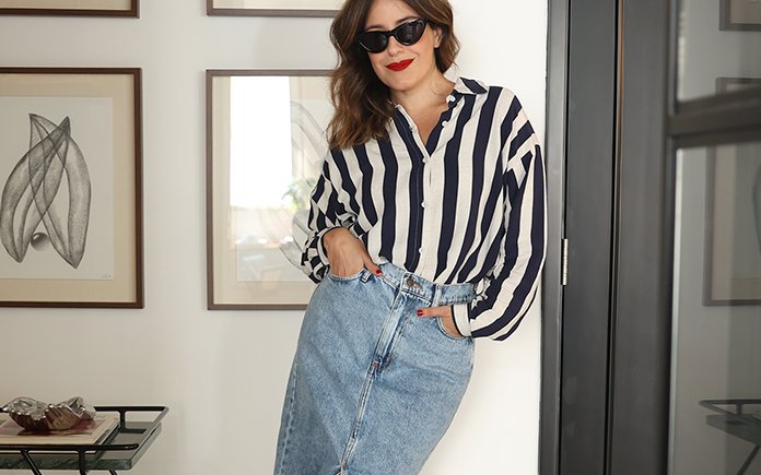 Pam Barja ensina: saia jeans midi de um jeito cool