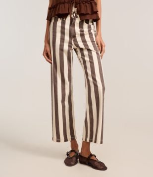 Calça Reta Cropped em Sarja Listrada Branco-Marrom