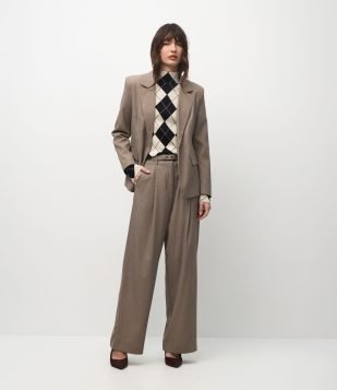 Calça Wide Leg Alfaiatada com Estampa Pied de Poule Marrom