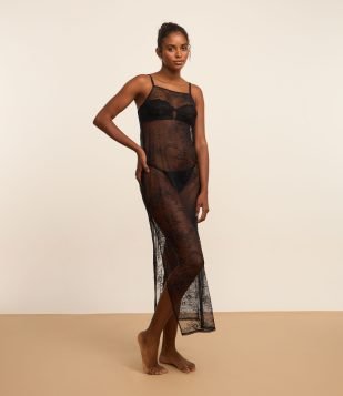 Camisola Alcinha em Laise com Textura Floral Preto