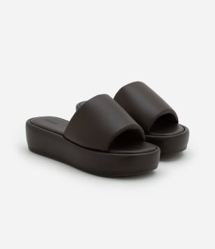 Sandália Flatform com Tira e Salto Puffer Marrom