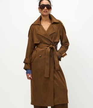 Trench Coat Alongado em Suede com Cinto Marrom Claro