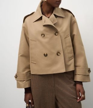 Trench Coat Curto com Abotoamento Transpassado Bege