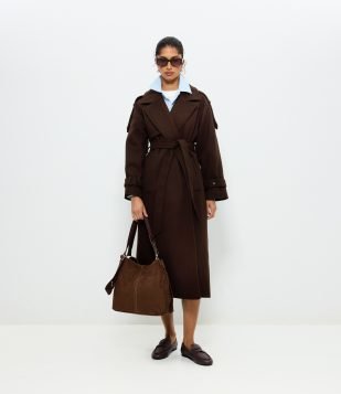 Trench Coat em Polyvelour com Faixa para Amarração Marrom