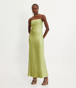 Vestido Midi Em Cetim Com Decote Degagê Nas Costas Verde