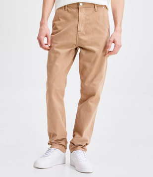 Calça Loose Em Sarja Com Bolsos E Carpenter Lateral Bege