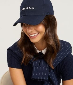 Boné Aba Curva em Sarja com Bordado Not Your Babe Azul Marinho