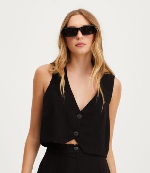 Colete Cropped Alfaiataria Com Decote V Preto