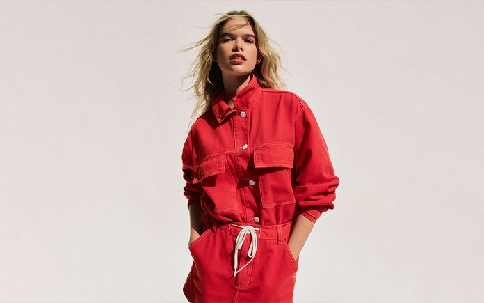 Looks com jaqueta jeans: 5 combinações para o dia a dia