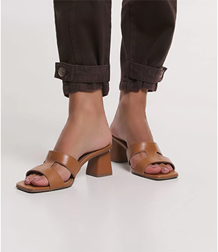 Sandália Mule Com Tiras H E Salto Grosso Marrom