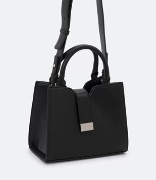 Bolsa Satchel Com Tira Para Fechamento Preto