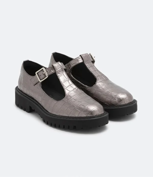 Sapato Boneca Com Textura Croco E Sola Tratorada Prata