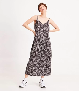 Vestido New Midi Em Viscose Com Alças Finas E Estampa Floral Preto