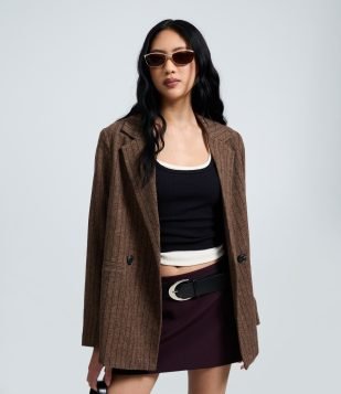 Blazer Alfaiatado em Polivelour com Listras e Botões Marrom