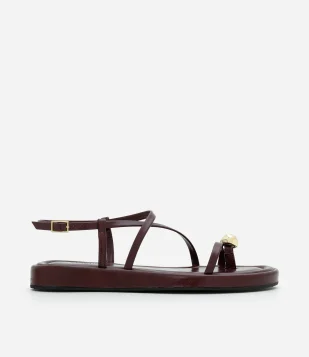 Sandália Flatform em PU com Tiras Finas e Dedeira Vinho