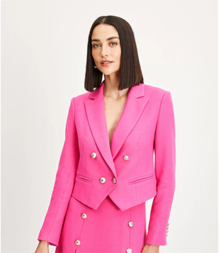 Blazer Curto Em Piquet Texturizado Com Botões Diferenciados Rosa