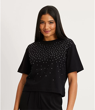 Blusinha Em Meia Malha Com Manga Curta E Pedrinhas Brilhantes Preto