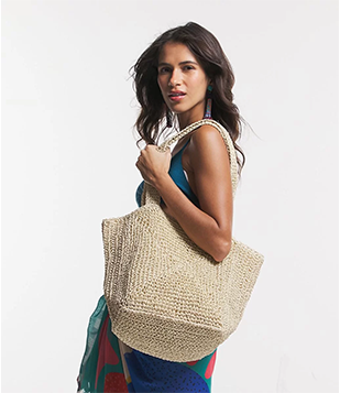 Bolsa De Praia Média Com Textura Em Tricô E Bolsinho Interno Bege