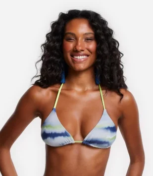 Biquíni Top Camisetinha Em Poliamida Com Texturas Plissadas Verde