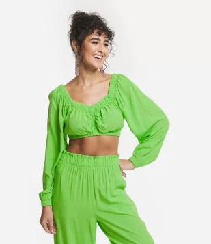 Blusa Cropped Em Viscose Com Elástico No Decote E Franzido No Busto Verde