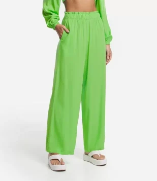 Calça Reta Em Viscose Com Cós Elástico Franzidinho Verde