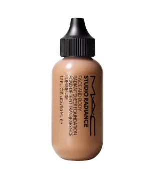 Base MAC Studio Radiance Face And Body - N4 Bege
