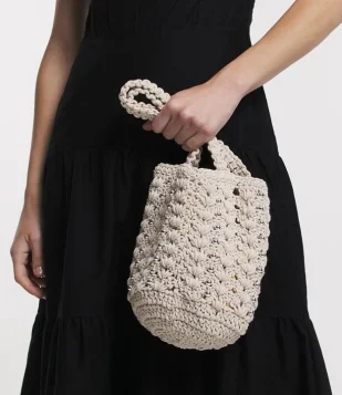 Bolsa Média Com Padronagem Macramé E Alça De Mão Bege
