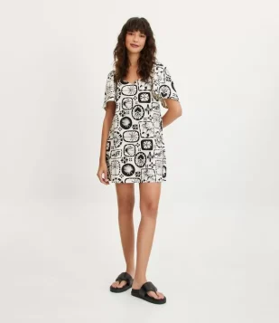 Vestido Curto Em Linho Com Manga Ampla E Estampa Retrato Tropical Off White