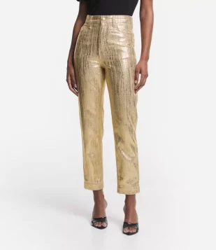  Calça Mom Cintura Alta em Sarja Metalizada com Bolsos Dourado