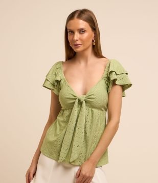 Blusa em Laise com Laço no Busto e Babado na Manga Verde