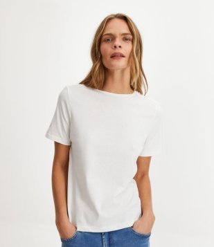 Camiseta Básica Manga Curta Em Meia Malha Branco Neve