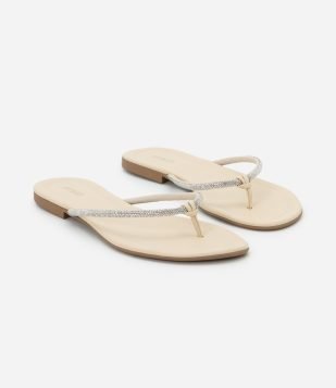 Sandália Rasteira com Tiras em Strass Bege