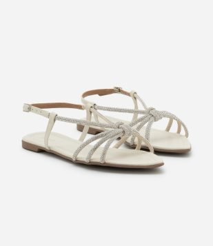 Sandália Rasteira em PU com Bico Folha e Tiras Finas de Strass Off White