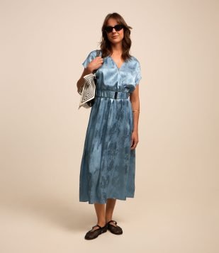 Vestido Midi em Jacquard com Transpasse Frontal e Cinto Azul