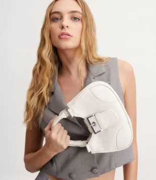 Bolsa Transversal Com Fechamento Por Tira Bege