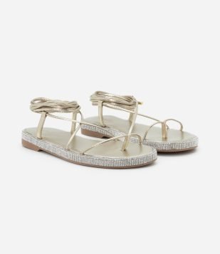 Sandália Rasteira com Amarração e Sola Forrada em Cristal Dourado