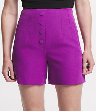 Short Alfaiatado Cintura Alta Com Pences E Bolsos Roxo Uva
