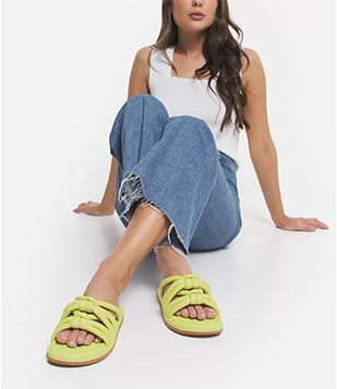 Sandália Rasteira Com Nó Nas Tiras Verde