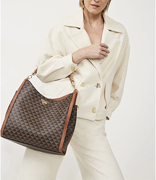 Bolsa Shoulder Hobo Com Detalhe De Corrente Na Alça Estampa De Triângulos Marrom