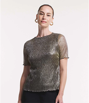 Blusa Manga Curta Com Fio Metalizado E Textura Plissada Dourado