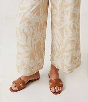 Sandália Rasteira Com Cabedal H Bege