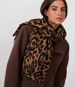 Lenço Grande Com Estampa Animal Print Onça