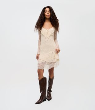 Vestido Curto em Renda com Manga Longa e Babados Off White