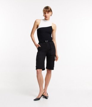 Bermuda Cargo Alongada Em Jeans Preto