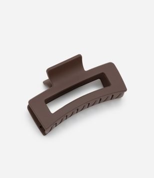 Piranha de Cabelo Retangular com Efeito Emborrachado Marrom