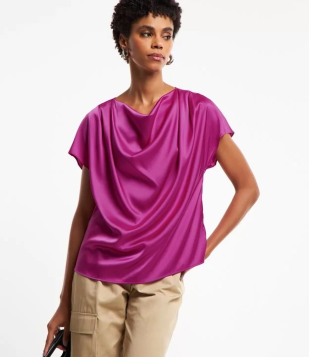 Blusa Em Tecido Acetinado Com Gola Degagê Rosa