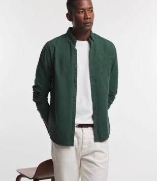 Camisa Regular Em Oxford Com Bolso Frontal Verde
