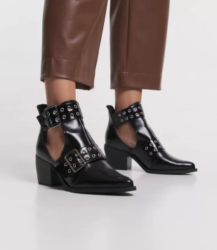 Bota Open Boot Com Fivelas E Ilhós Preto