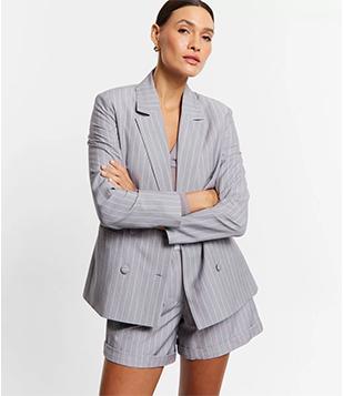 Blazer Alfaiatado Com Gola Lapela E Estampa Risca De Giz Cinza