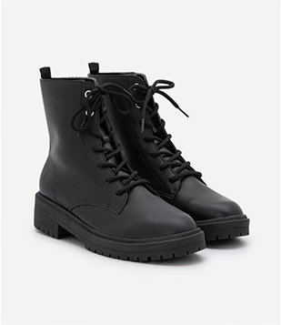 Bota Coturno Com Atacador E Sola Tratorada Preto